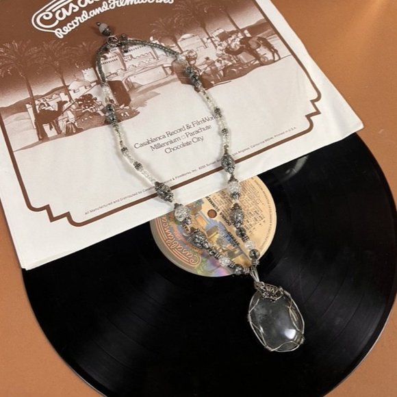 Boutique Smoky Quartz Beaded Handmade Retro Sparkle Silver Necklace - Picture 5 of 6